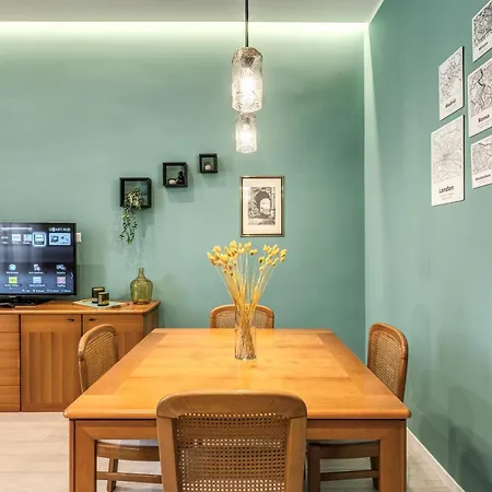 Apartment Pretorius Charming New