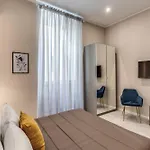 Pretorius Charming New *
